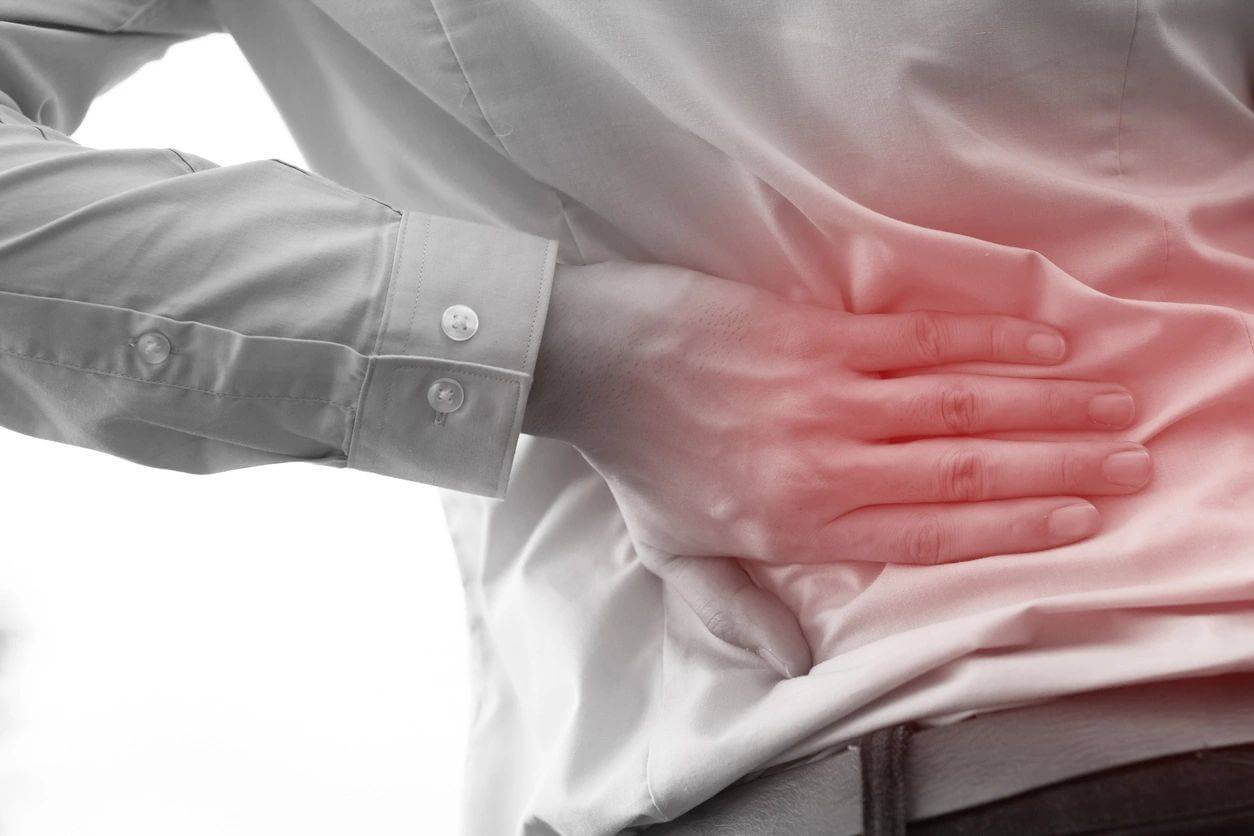 What our experts say about bracing and injections for back pain