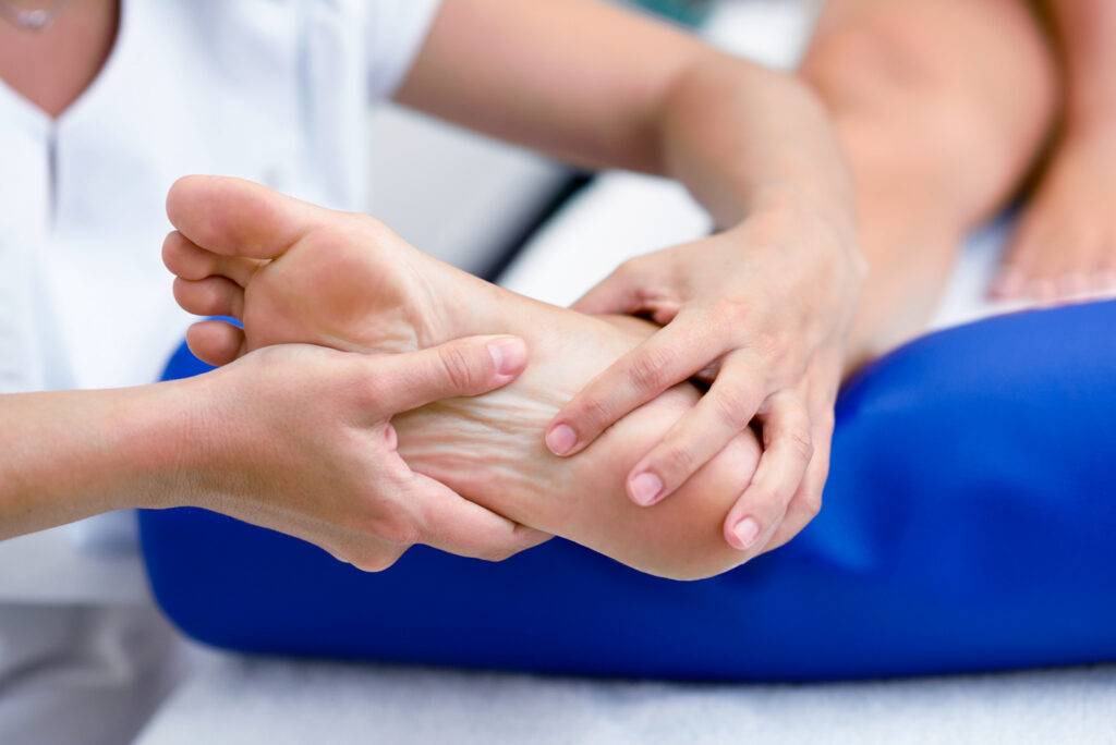 flat-feet-treatment-hypermobility